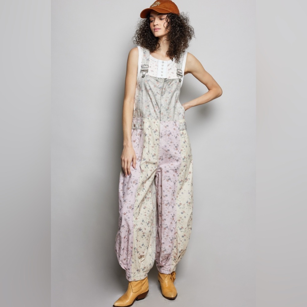 POL Blush Meadow Balloon-Leg Overalls - Picture 2 of 7